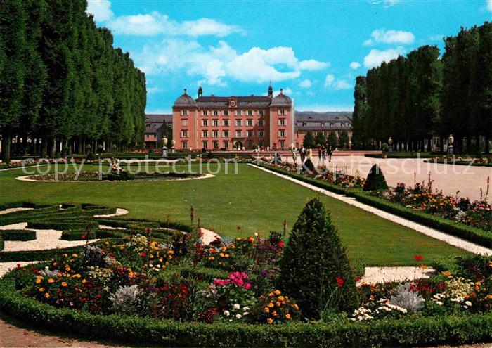 Schwetzingen Schlossgarten mit Schloss