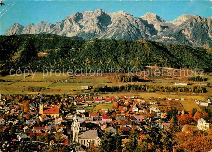 Schladming Obersteiermark mit Dachsteingebirge