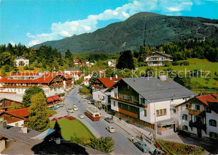 Igls Tirol Dorfplatz und Patscherkofel