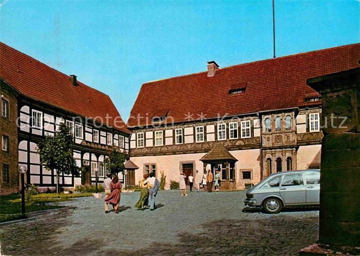 Blomberg Lippe Burghof mit Brunnen