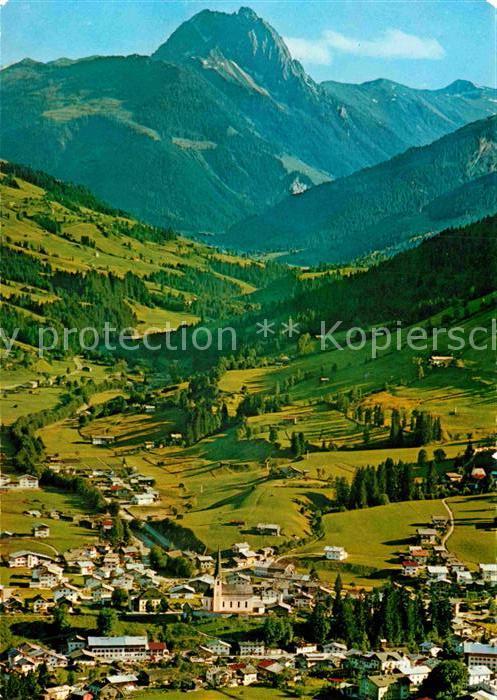 Kirchberg Tirol Fliegeraufnahme mit grossem Rattenstein