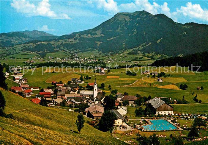 Schwarzenberg Boehmerwald mit Freibad gegen Winterstaude