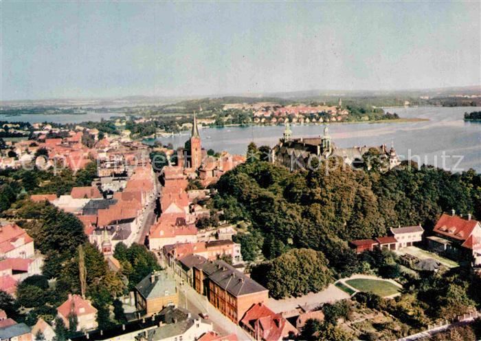 Ploen See Seenlandschaft Holsteinische Schweiz Fliegeraufnahme