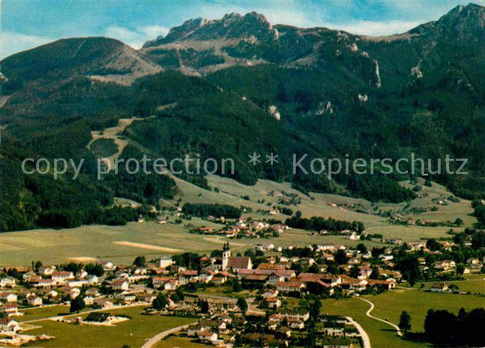 Aschau Chiemgau Luftkurort mit Kampenwand Bayerische Alpen Fliegeraufnahme