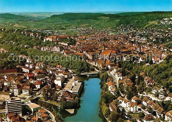 Tuebingen Stadtpanorama Universitaetsstadt Blick von Osten auf Neckar und Schlos