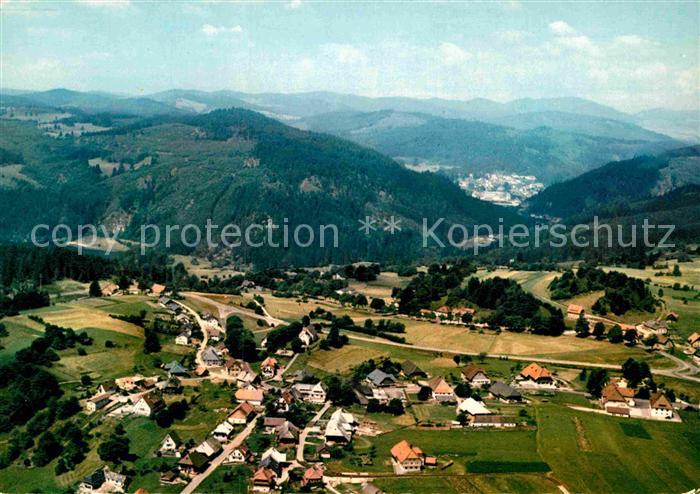 Haeusern Schwarzwald Hoehenluftkurort Wintersportplatz Fliegeraufnahme