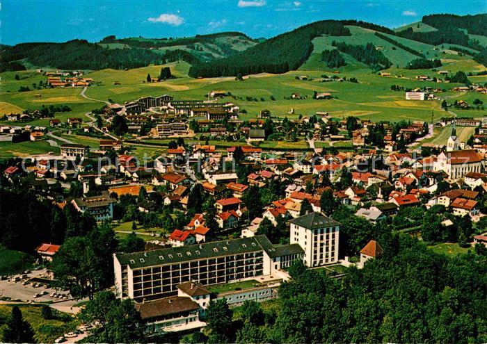 Oberstaufen Oberallgaeu Bayern Fliegeraufnahme Schlossbergklinik