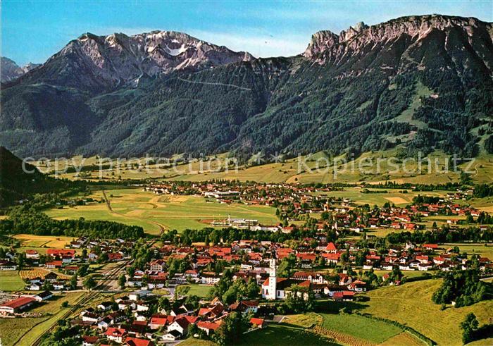 Pfronten Ostallgaeu Bayern Fliegeraufnahme mit Rossberg Aggenstein und Breitenbe