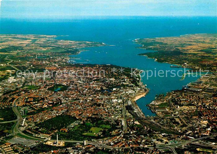 KIEL  CITY Fliegeraufnahme mit Foerde und Ostsee
