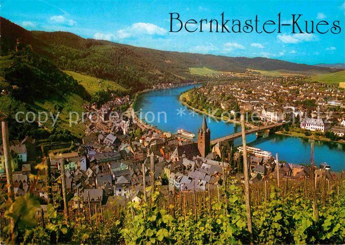 Bernkastel-Kues Moselpartie vom Doctor-Weinberg