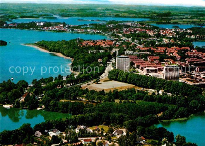 Ploen See Fliegeraufnahme Holsteinische Schweiz