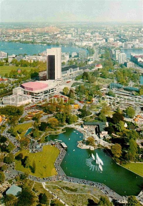 HAMBURG  CITY Blick vom Fernsehturm auf Kongress Zentrum