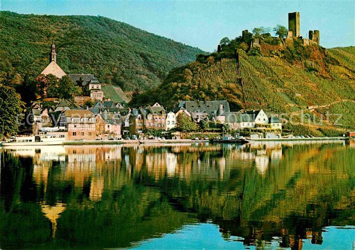 Beilstein Mosel Moselpartie mit Burg Metternich