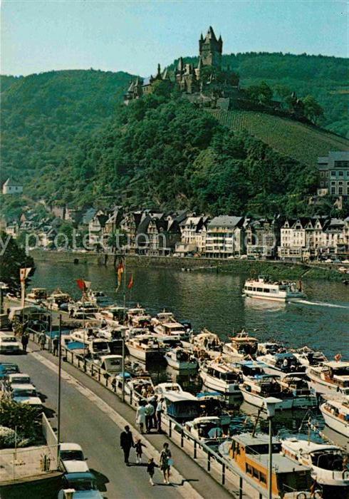 Cochem Mosel Mosel mit Yachthafen