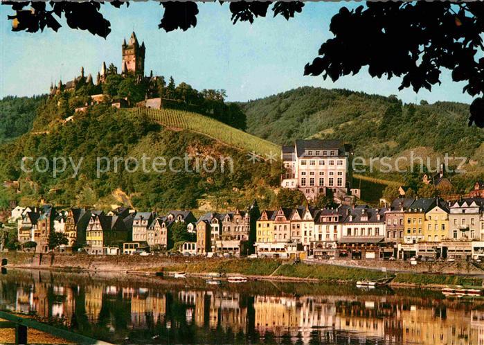 Cochem Mosel Moselpartie mit Burg