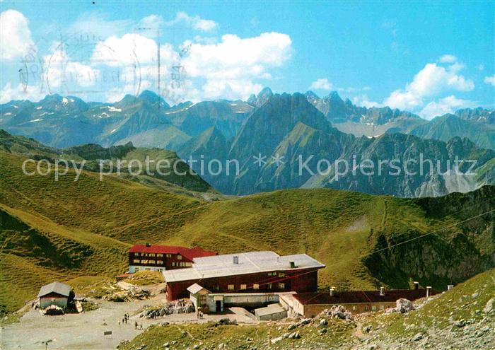 Nebelhorn Bergstation mit Hornbachkette Krottenkopd Hoefats Kratzer