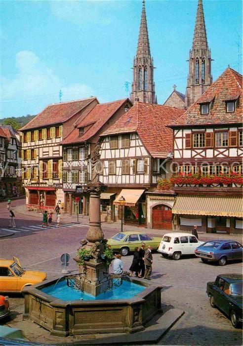 Obernai Bas Rhin Brunnen Fachwerk Kirche