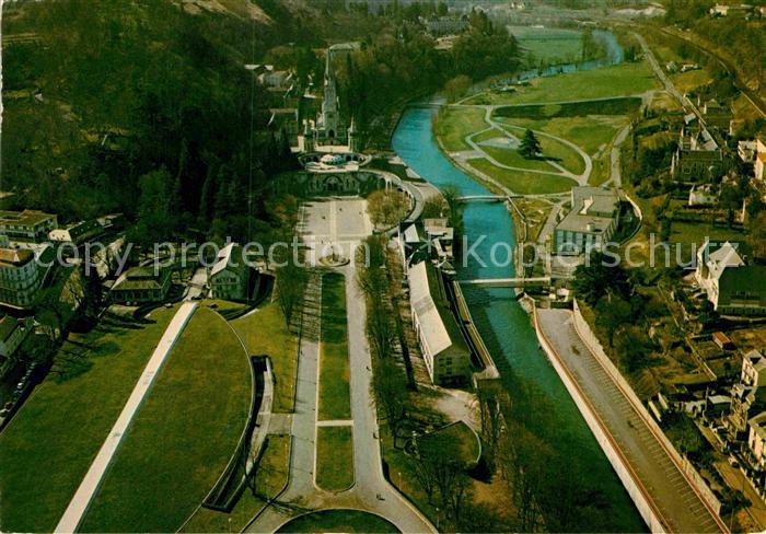 Lourdes Hautes Pyrenees La Basilique et le Gave Fliegeraufnahme
