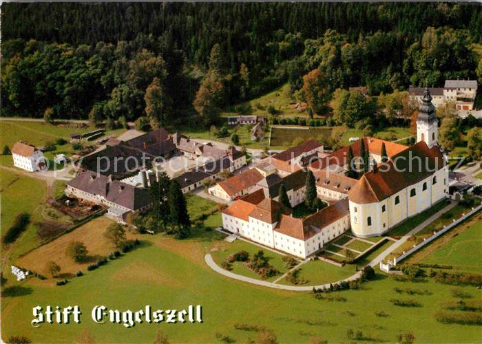 Engelhartszell Donau Oberoesterreich Stift Engelszell Fliegeraufnahme
