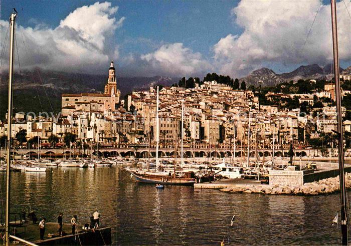 Menton Alpes Maritimes Vue generale du port et de la vieille ville