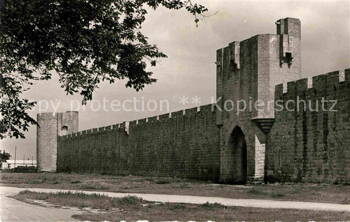 Aigues-Mortes Gard Remparts