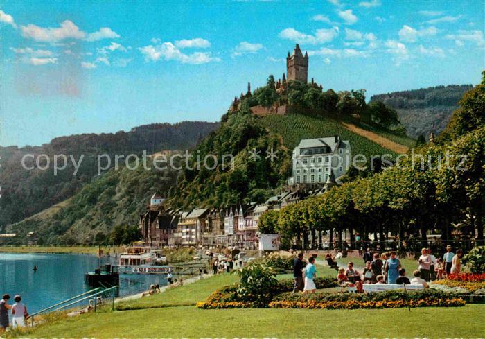 Cochem Mosel Moselpartie mit Burg