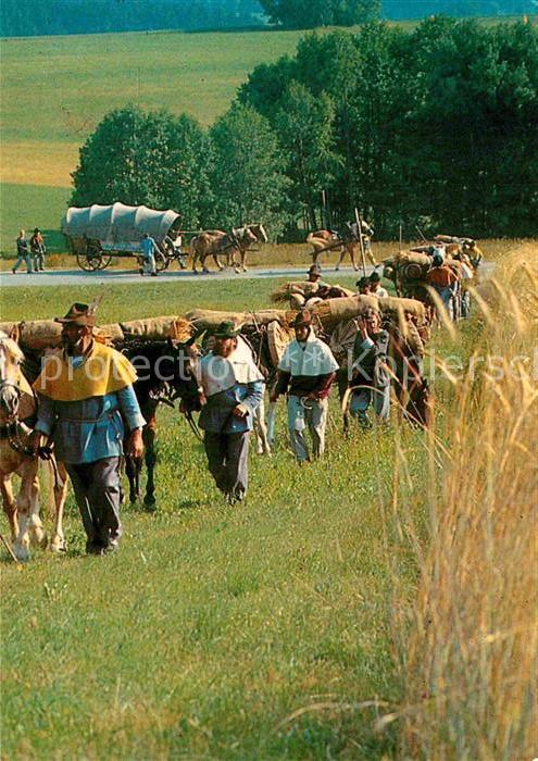 Grafenau Niederbayern Historischer Salzsaeumerzug von Schaerding nach Grafenau