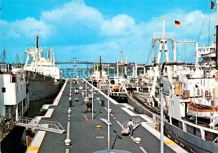 KIEL CITY Holtenauer Schleusen Hafen