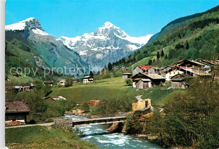 Sixt-Fer-a-Cheval Le Hameau du Faix et le Tenneverge