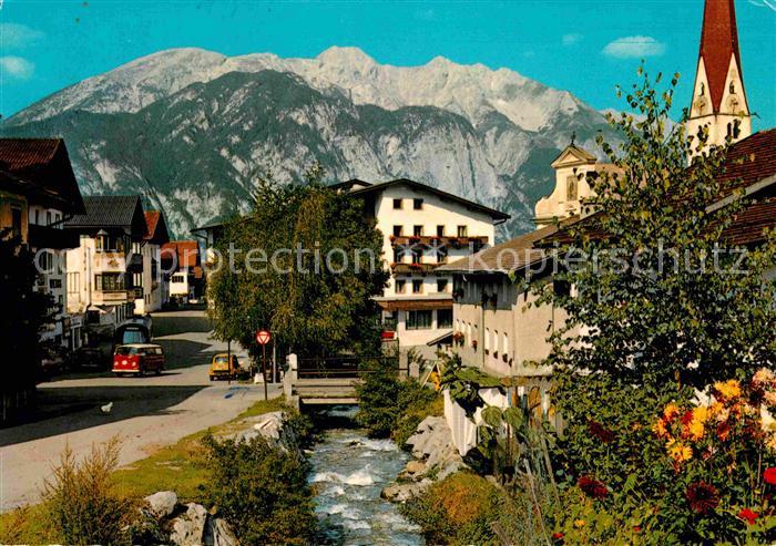 Axams mit Solstein und Nordkette