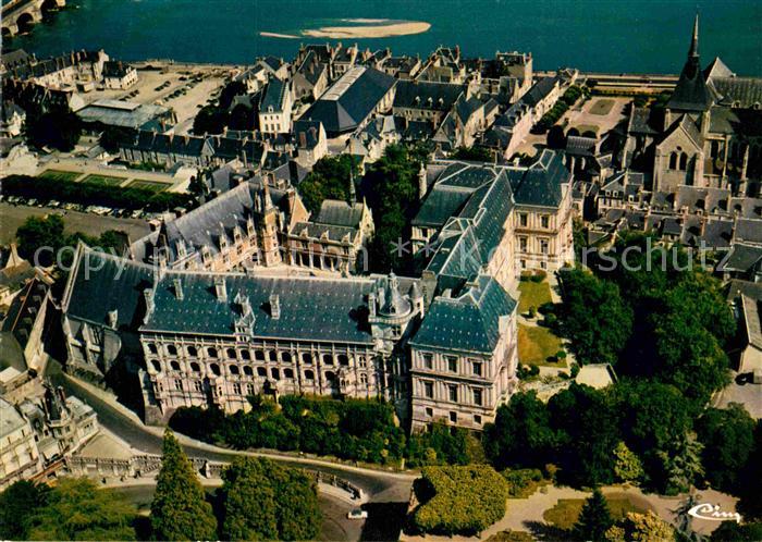 Blois 41 Le Chateau Vue aerienne