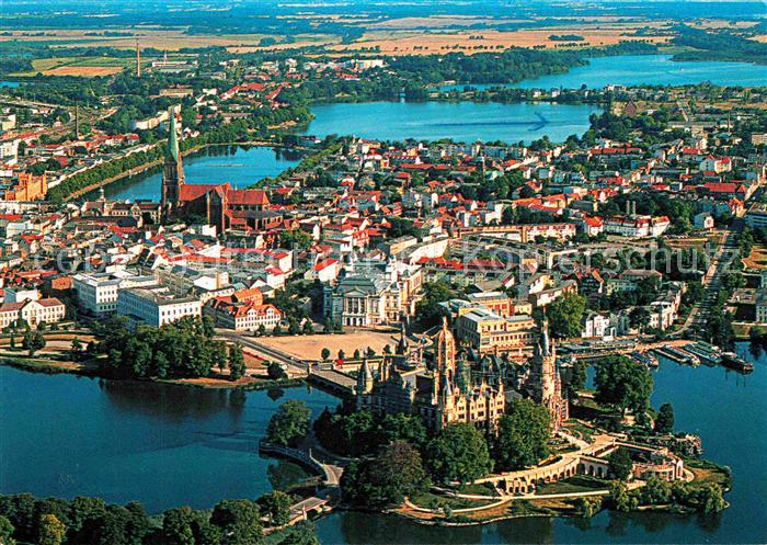 Schwerin Mecklenburg Fliegeraufnahme Altstadt Schloss Dom Marktplatz