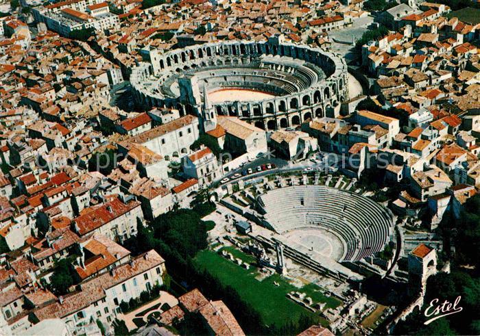 Arles Bouches-du-Rhone Fliegeraufnahme Antik Theater