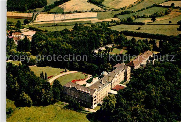 Bad Hermannsborn Fliegeraufnahme Schloss