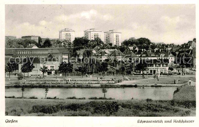 Giessen Lahn Schwanenteich und Hochhaeuser