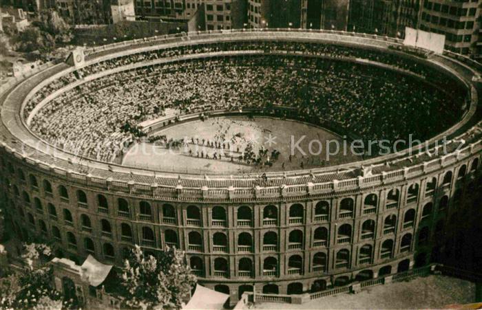 Valencia Valenciana Plaza de toros en dia de corrida Stierkampfarena