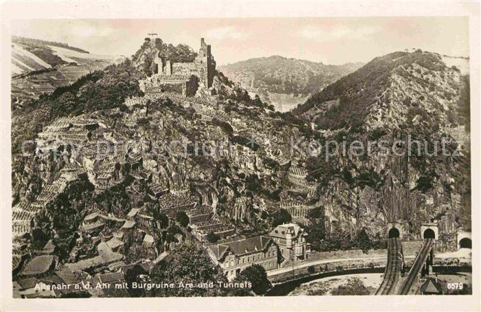 Altenahr Burgruine Are Tunnels