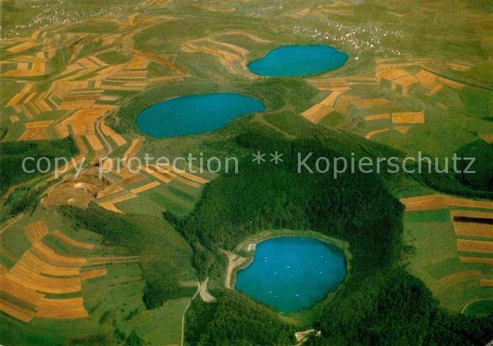 Gemuendener Maar Daun Vulkaneifel Rheinland-Pfalz Fliegeraufnahme
