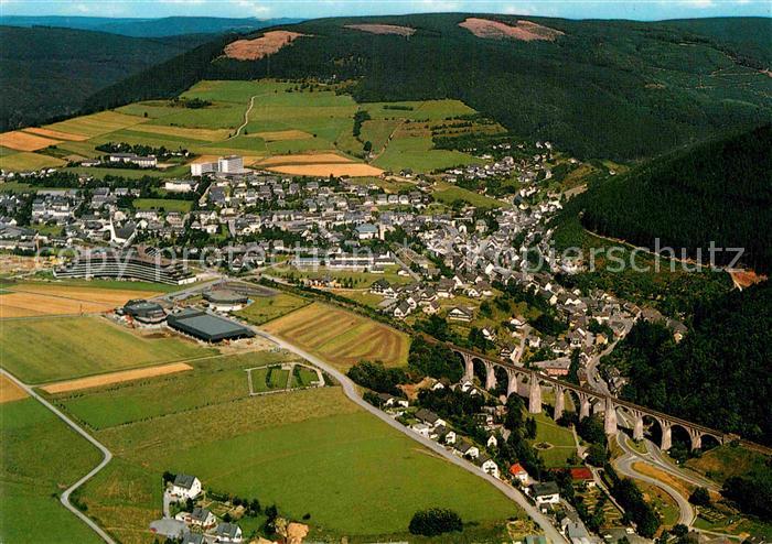 Willingen Sauerland Heilklimatischer Kneippkurort Wintersportplatz Fliegeraufnah