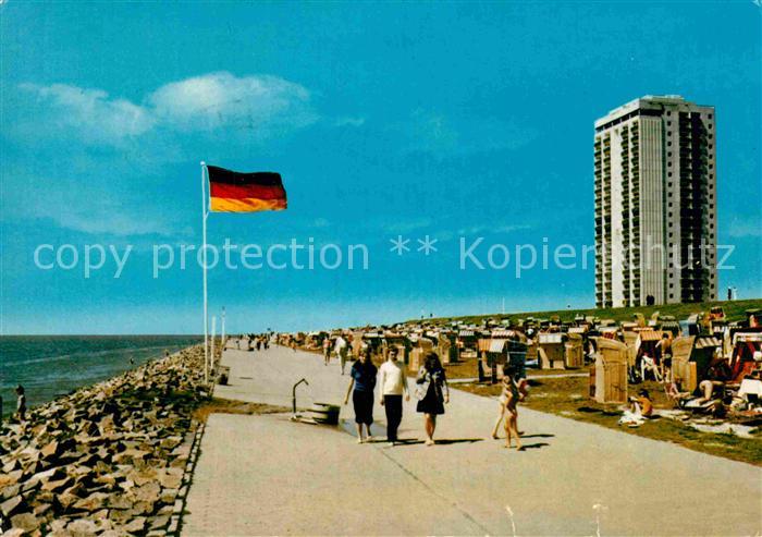 Buesum Nordseebad Promenade mit Strand und Hochhaus Fahne