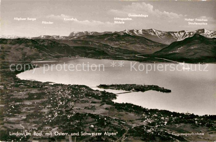 Lindau Bodensee mit oesterreichischen und Schweizer Alpen Fliegeraufnahme