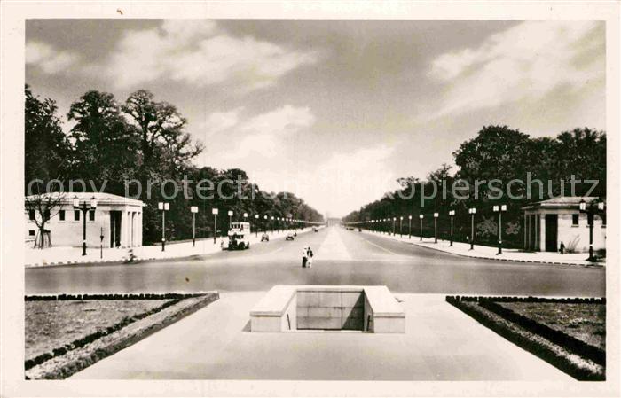 BERLIN  CITY Ost West Achse