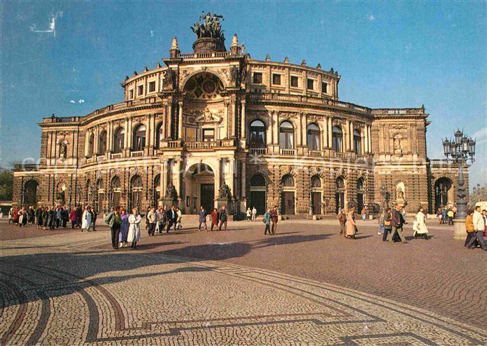 DRESDEN Elbe Semperoper