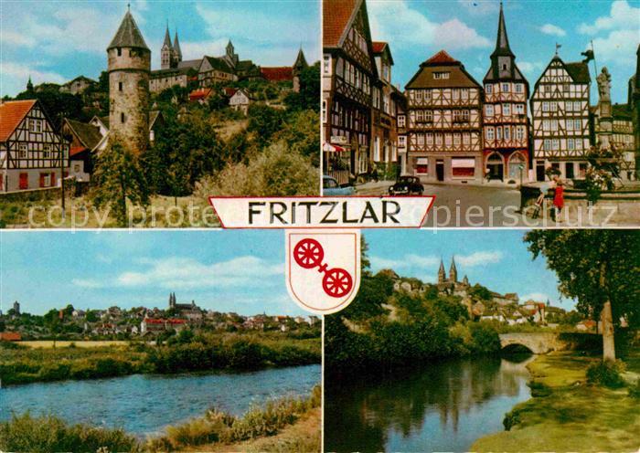 Fritzlar Turm Schloss Marktplatz Fachwerkhaeuser Brunnen Partie am Fluss