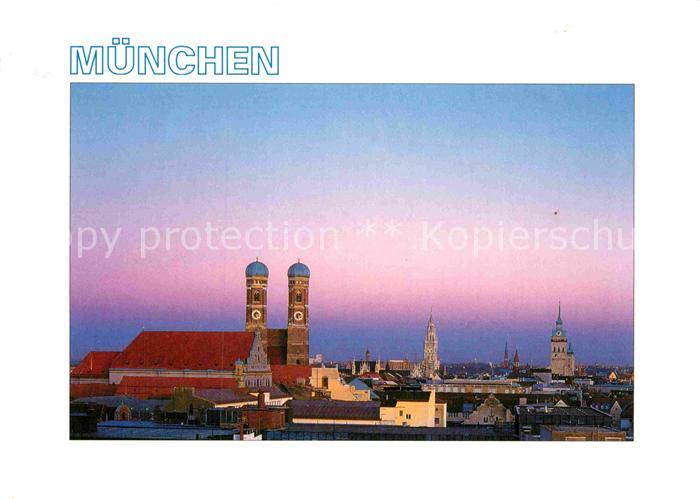 Muenchen Bayern Stadtpanorama mit Frauenkirche