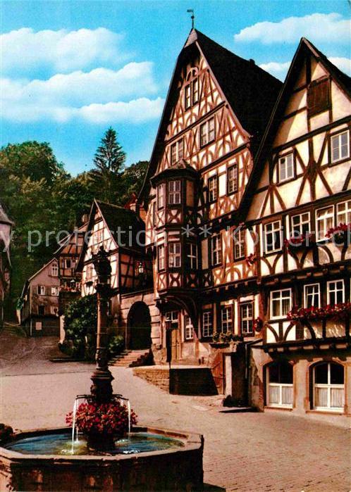Miltenberg Main Historischer Marktplatz Brunnen 15. Jhdt. Fachwerkhaeuser