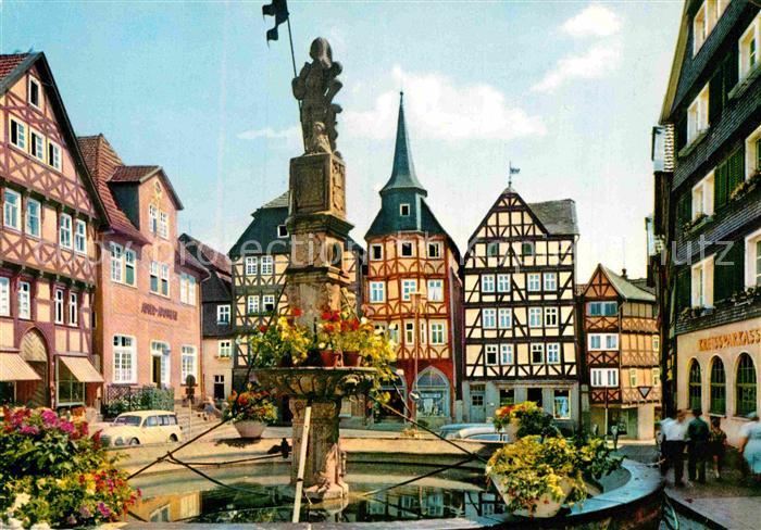 Fritzlar Marktplatz Rolandsbrunnen Fachwerkhaeuser