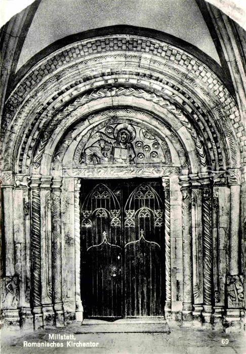 Millstatt Millstaettersee Romanisches Kirchentor