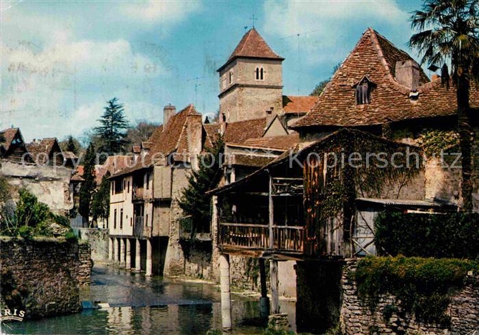 Salies-de-Bearn et les vieilles maisons