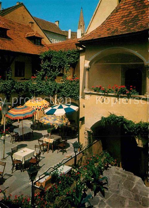 Krems Donau Brunnenhosen